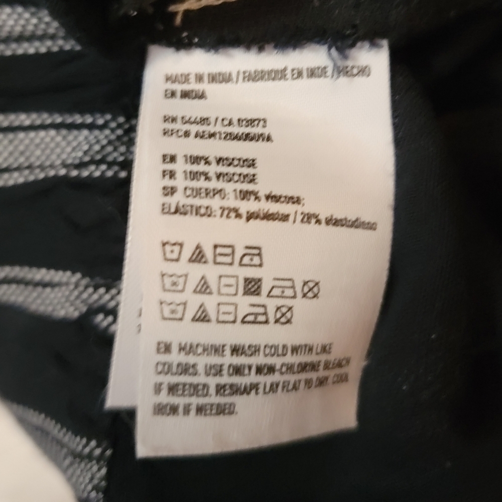 American Eagle Black & Grey Striped Pants - Picture 6 of 7